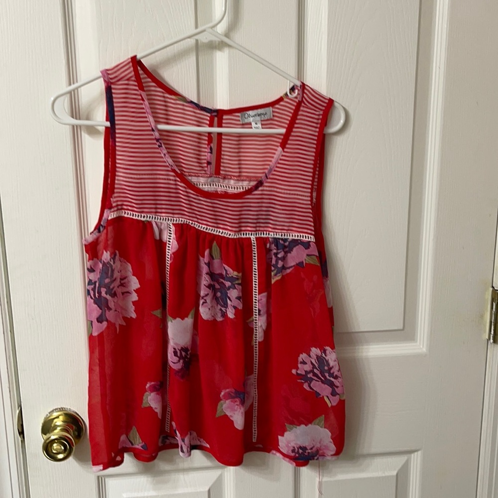 Red floral tank